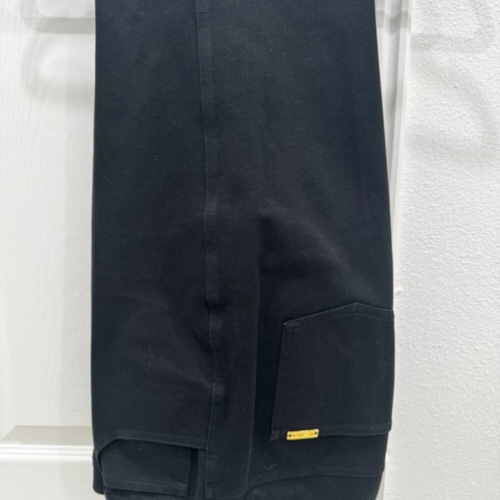 St John Sport Black Pants. Size 4